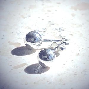 🛍2/$20🛍 NWT Sterling Silver Ball Stud Earrings